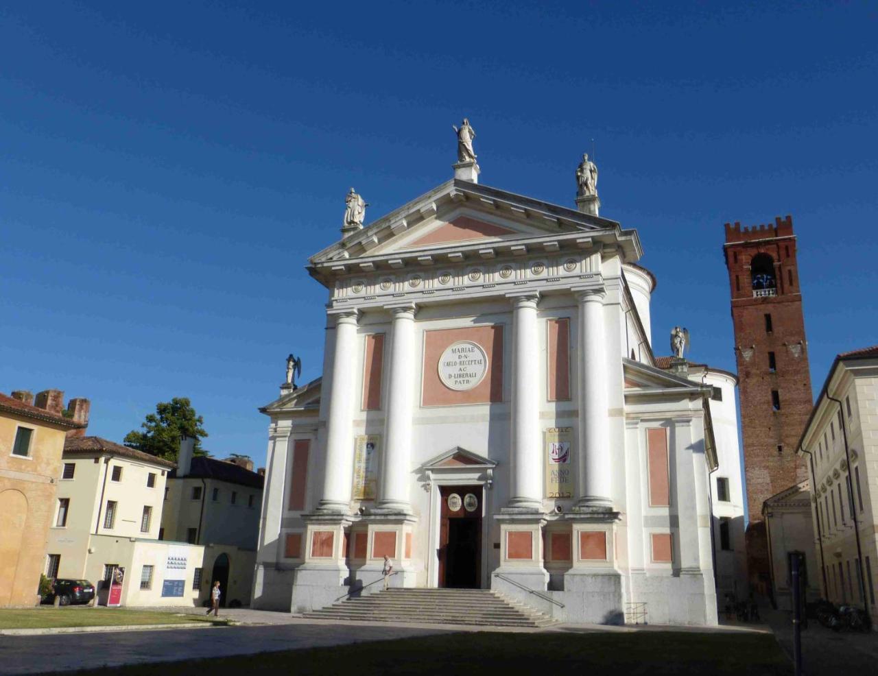 Hotel Alla Torre Castelfranco Veneto Bagian luar foto